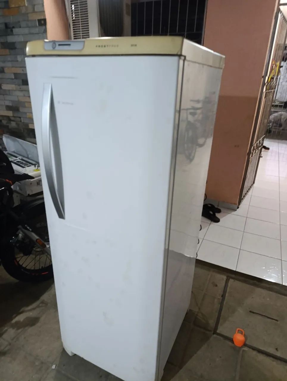 Geladeira Fostfre Electolux  RF338