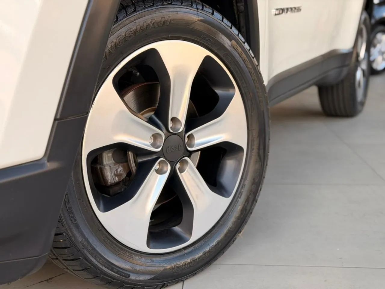 Jeep Compass Longitude 2.0 4X2 Flex 16V Aut. 2018 - Foto 2
