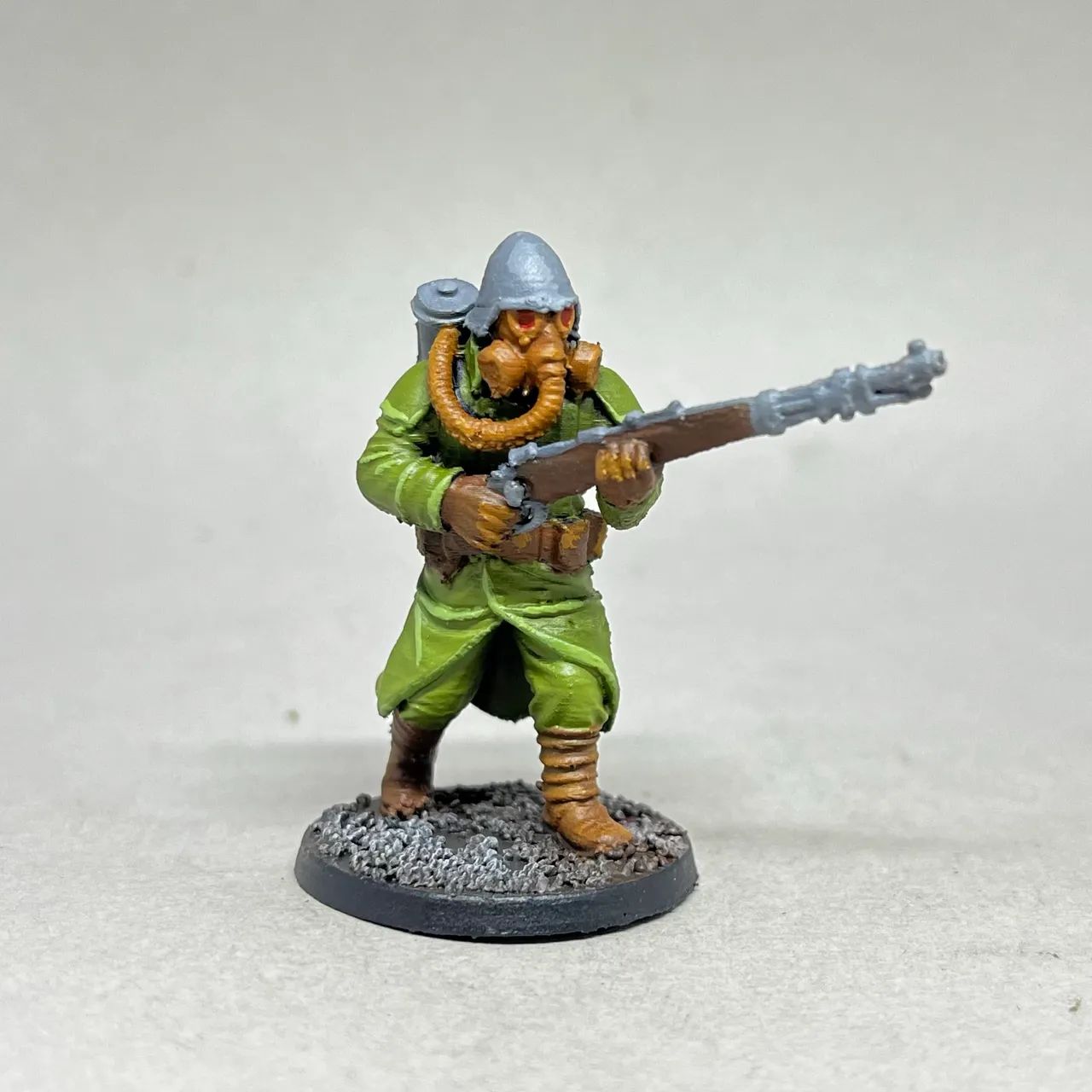 Miniatura Soldado com Máscara de Gás RPG de Mesa