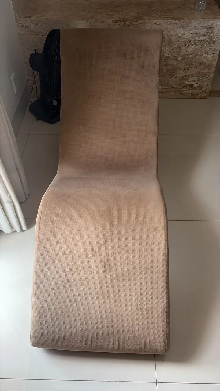 Espreguiçadeira divã