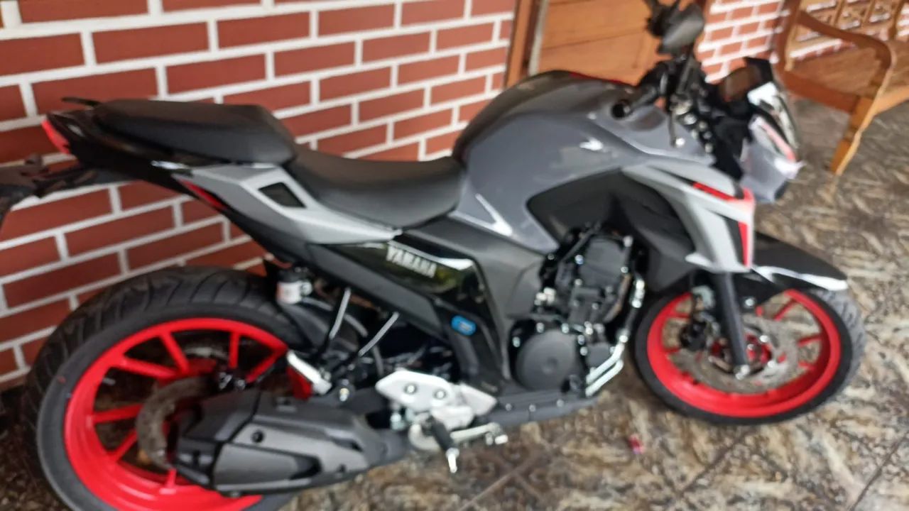 Fazer 2026 quase Zero Km - Foto 3