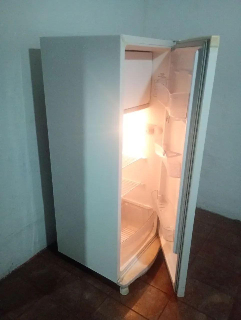 Geladeira Consul bom estado - Foto 4