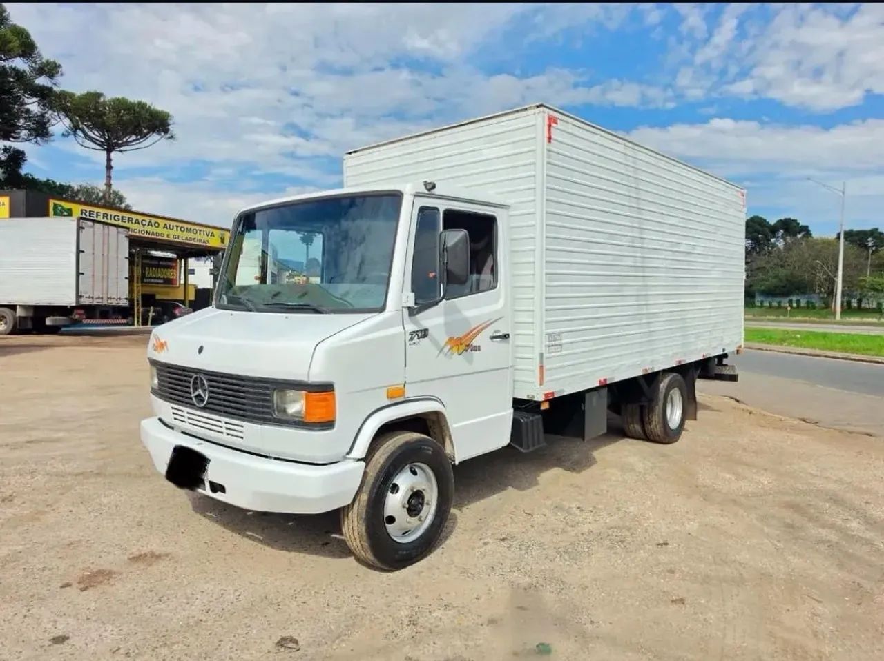 Mb 710 Plus Baú Seco - 2009 - Foto 3