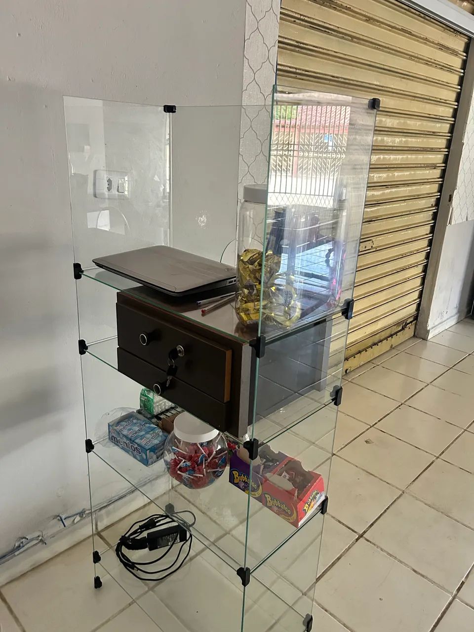 Balcão caixa de vidro  - Foto 2