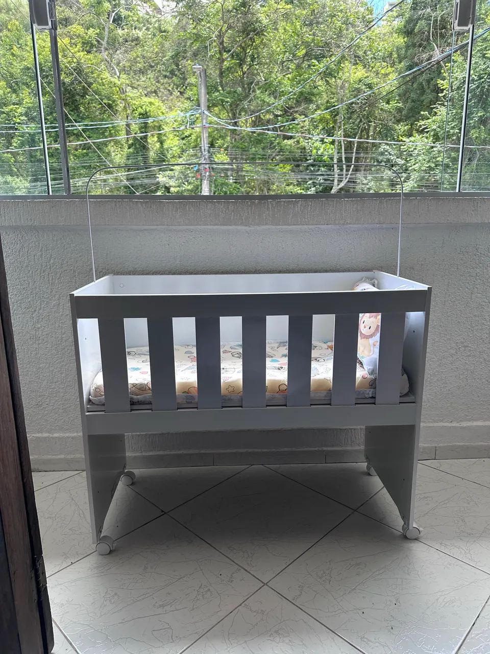 Mini berço com colchão  - Foto 3