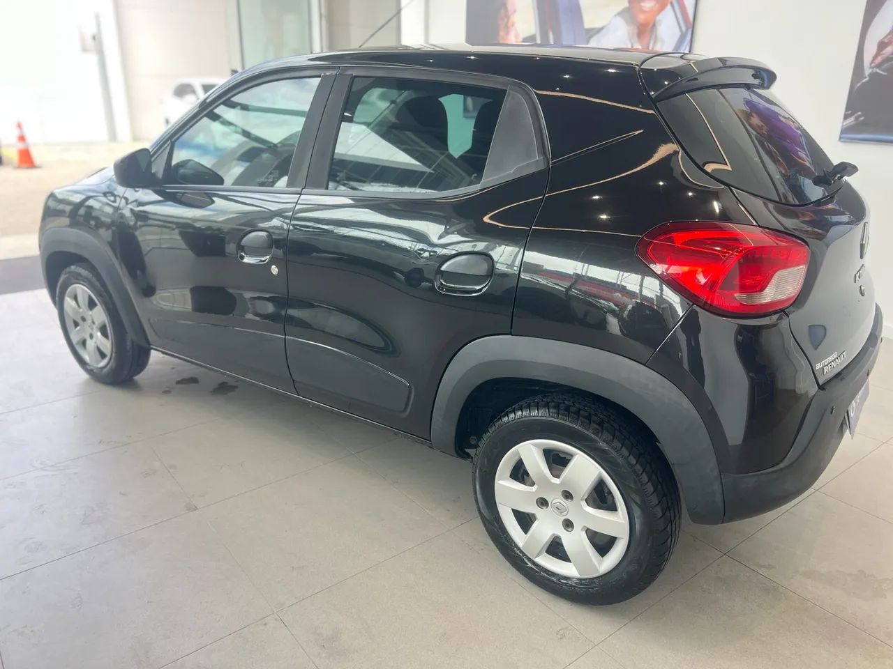 Renault Kwid Zen 1.0 Flex 12V 5P Mec. 2019 - Foto 4