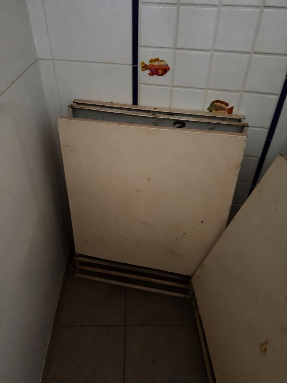 MESAS E CADEIRAS À VENDA - Foto 3