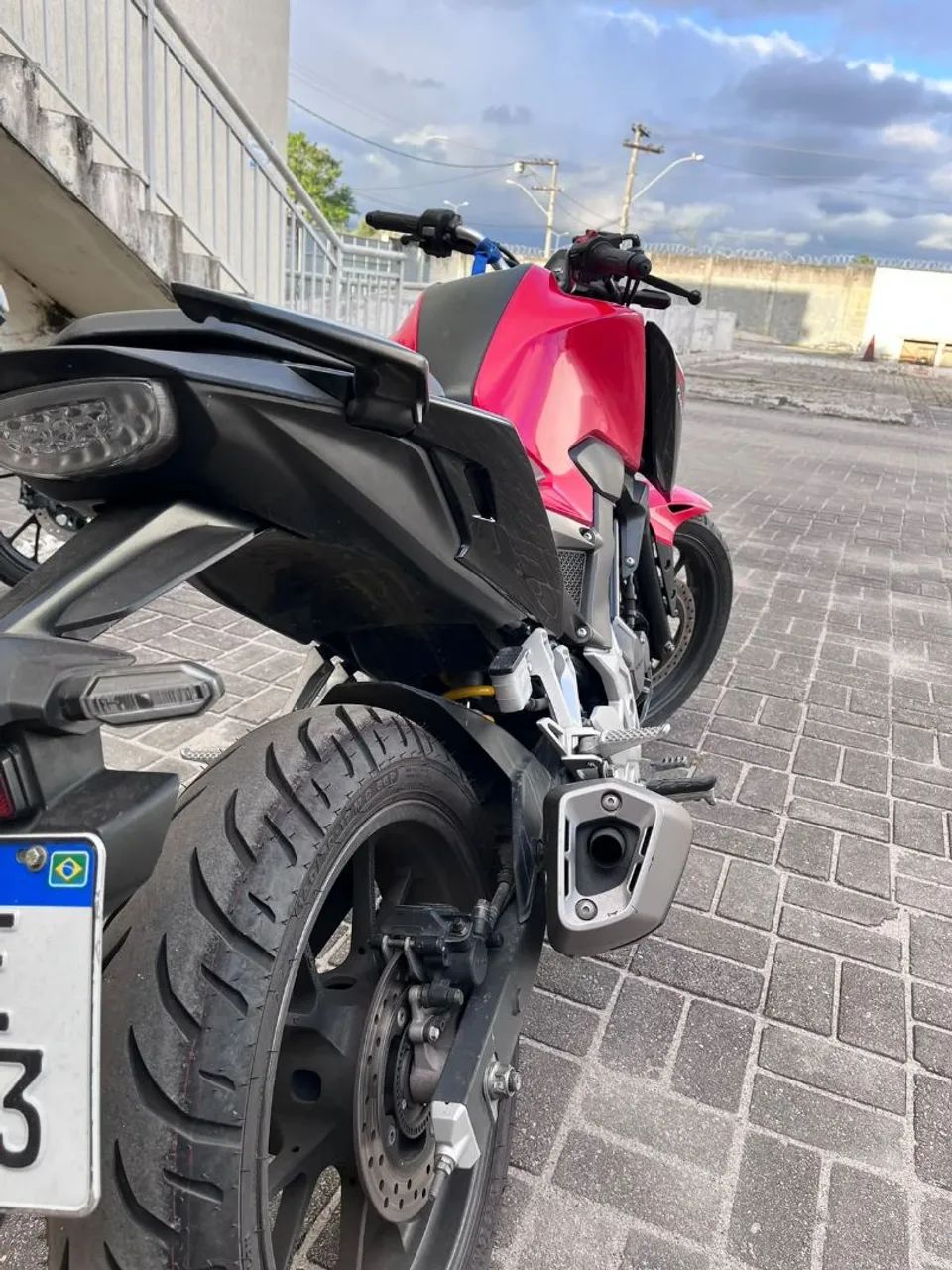 CB 300f ABS 2023 - Foto 2