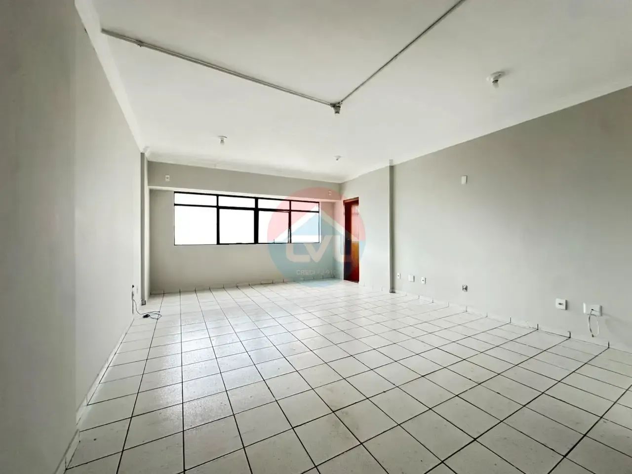 CUIABA OFFICE TOWER LOCALIZADO NO BOSQUE DA SAÚDE: SALA COM APROXIMADAMENTE 60M² EM ÓTIMA  - Foto 4