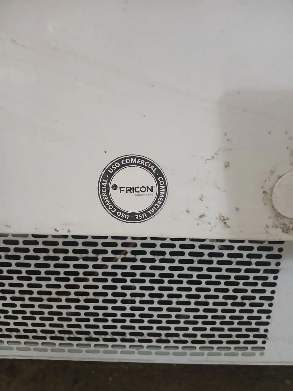 Ilha de congelados 220v meu primo que ta vendendo anunciei pra ele  retirar em cotia  - Foto 4