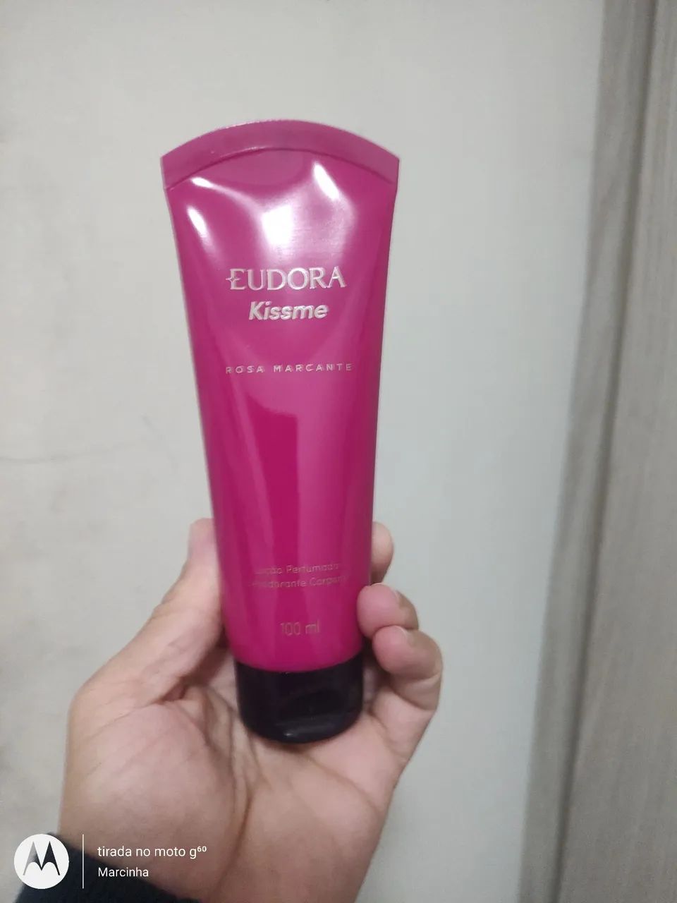 Hidratante Kiss me rosa marcante 100 ml Eudora