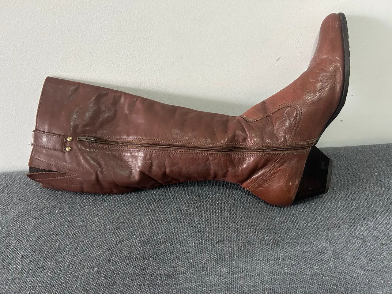 Bota cano longo couro legítimo  - Foto 2