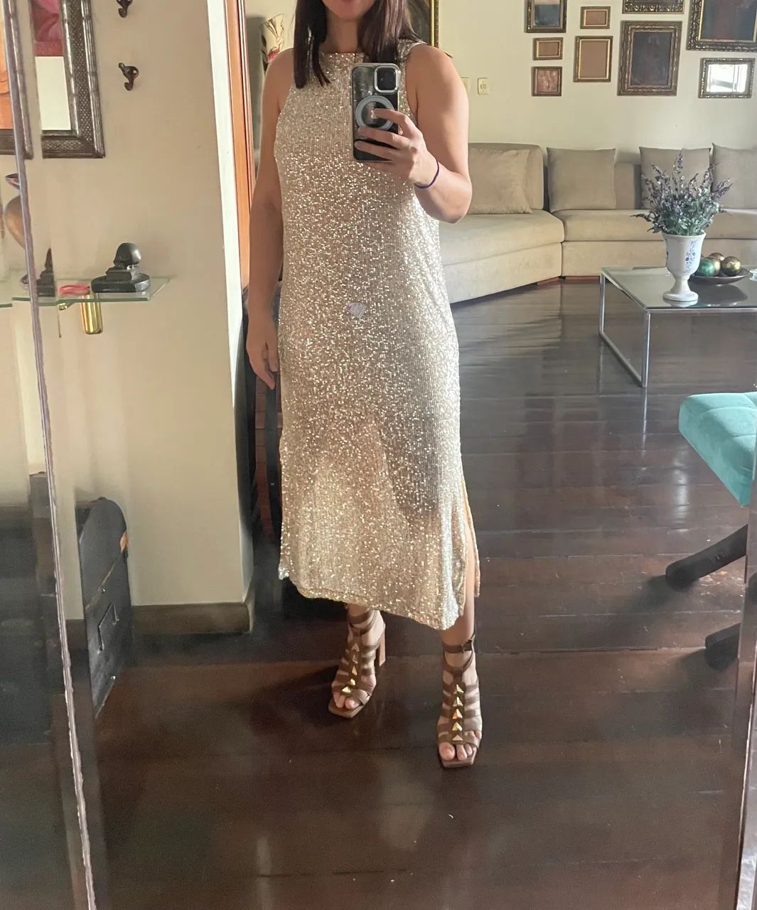 Vestido marfim em paête 