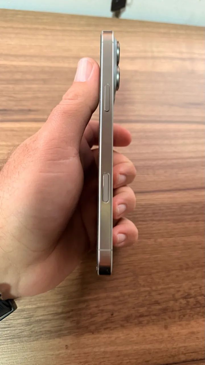 IPHONE 16 PRO MAX 512GB MUITO NOVO - Foto 3