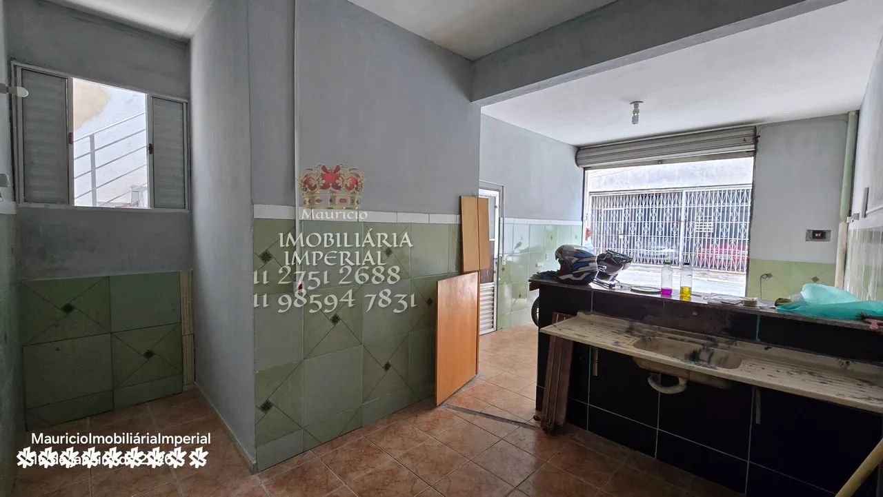 Sobrado com 3 casas, garagem e salão comercial - Foto 3