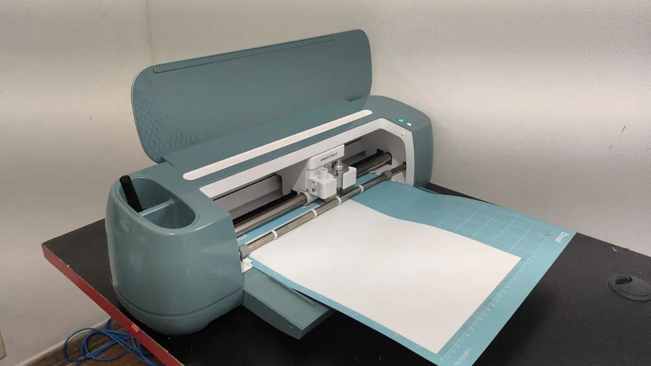 Cricut maker 4 azul novo