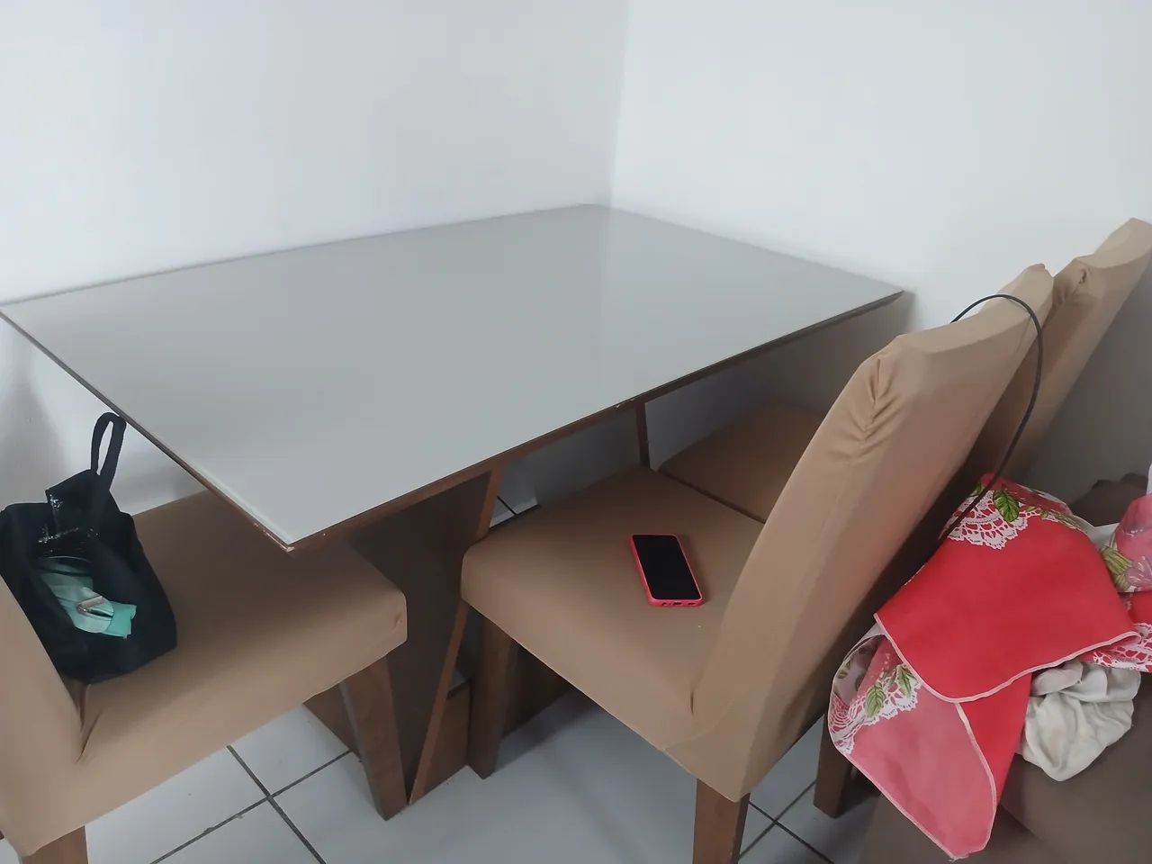 Vendo mesa 4 cadeiras  - Foto 3