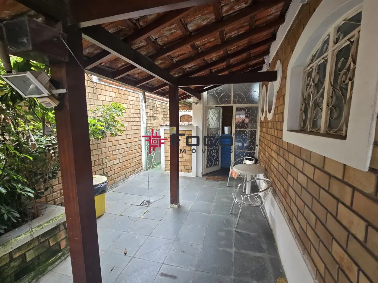 Casa comercial térrea - com 5 suítes no Jardim Oswaldo Cruz - 162m² - Foto 2