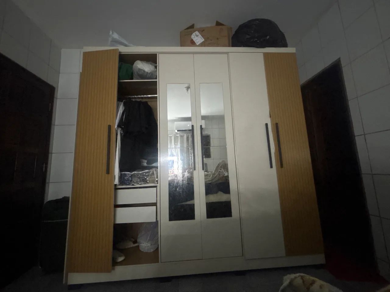 Guarda roupa casal 