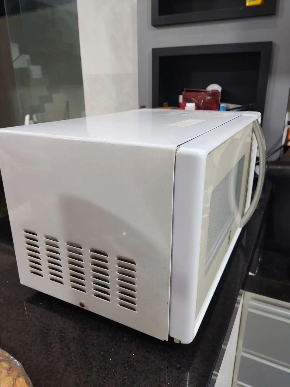 Micro-ondas Electrolux 20L Branco MTO30 - Foto 3