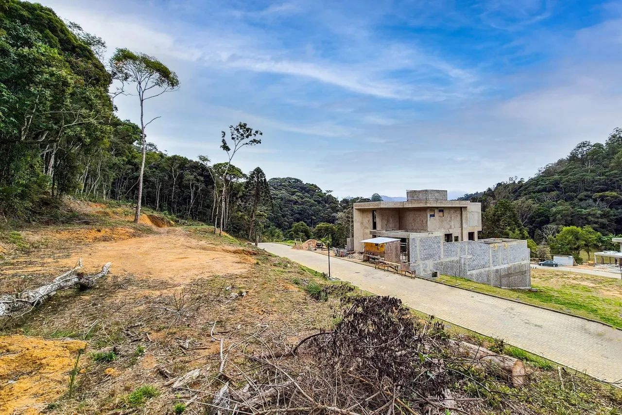 Lote em condomínio no Quebra Frascos, Teresópolis