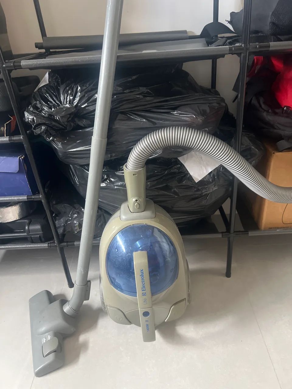 Aspirador de pó Electrolux 1400W