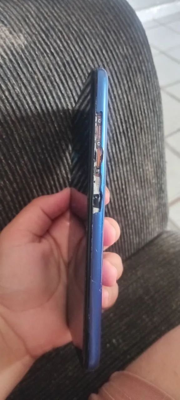Celular moto g8 64 - Foto 2