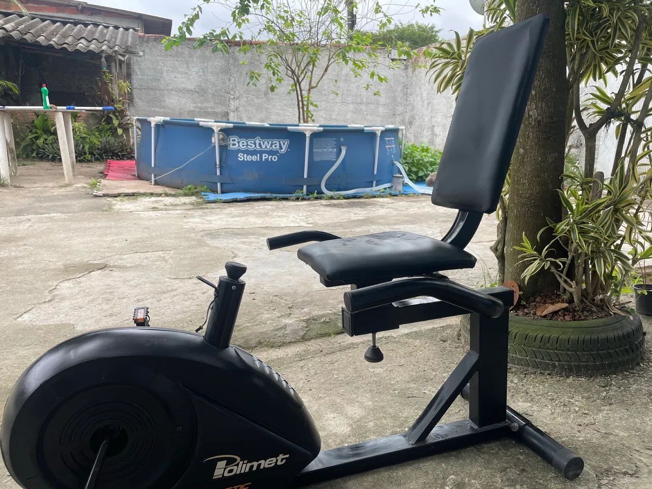 Bicicleta ergométrica sentada