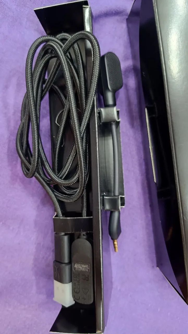 Headset HyperX Cloud III - excelente funcionamento - Foto 4
