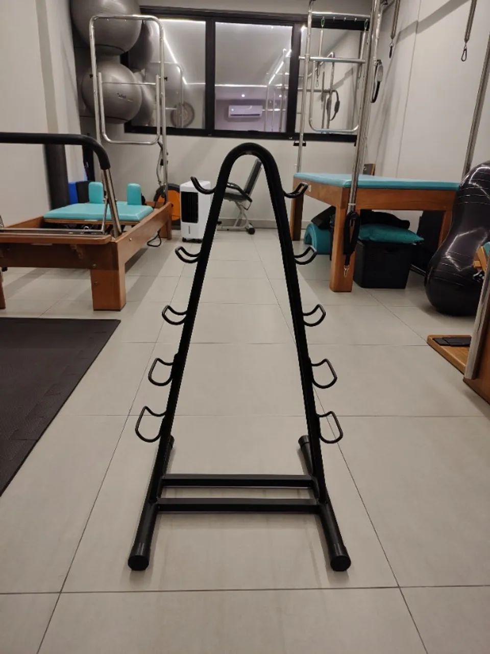 Suporte de bola e halteres - Foto 3