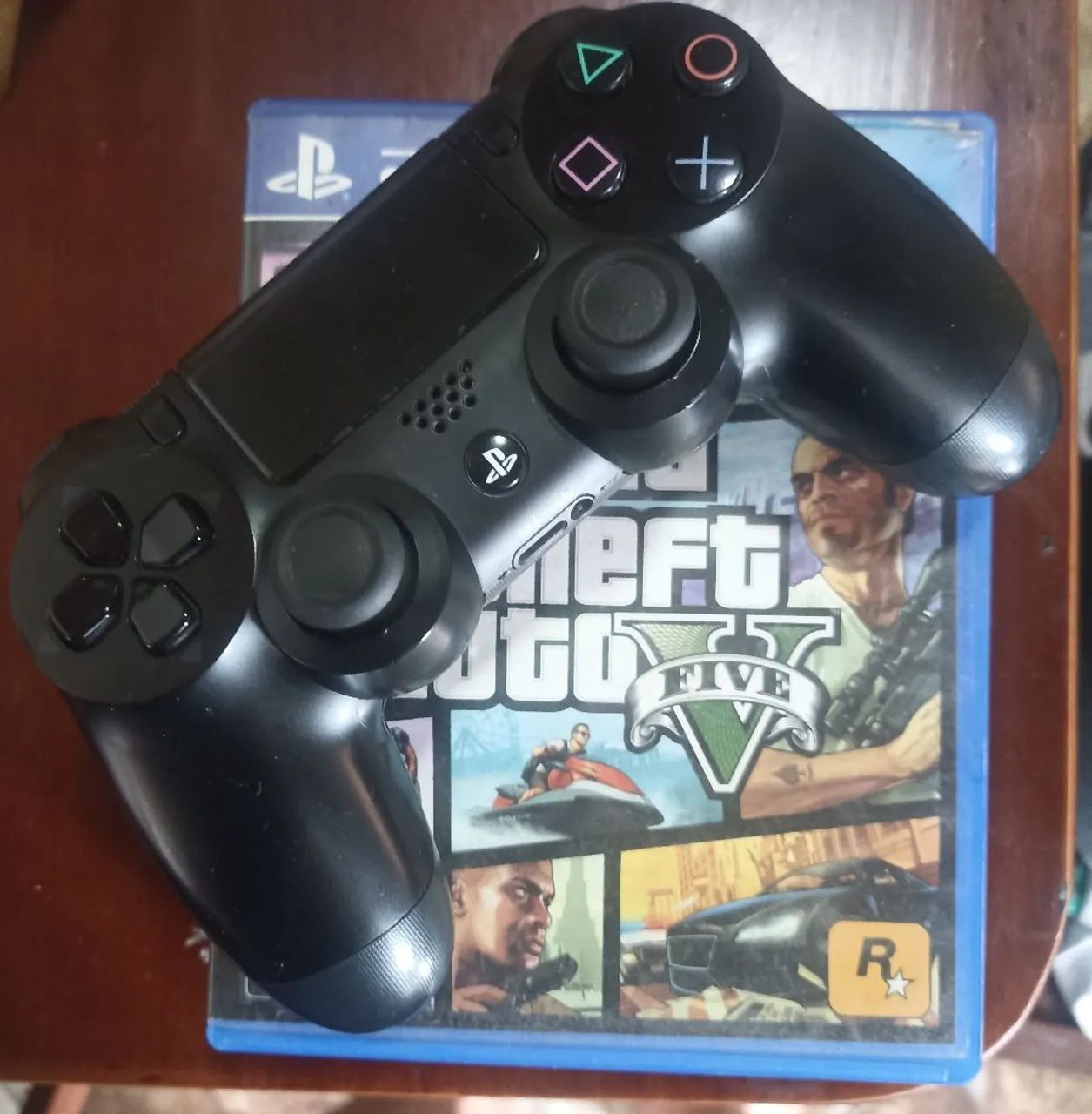 Vendo Ps4 dois controles e jogos  - Foto 4