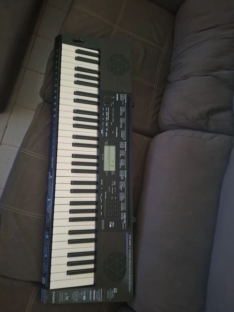 Vendo teclado casio CTK 3500