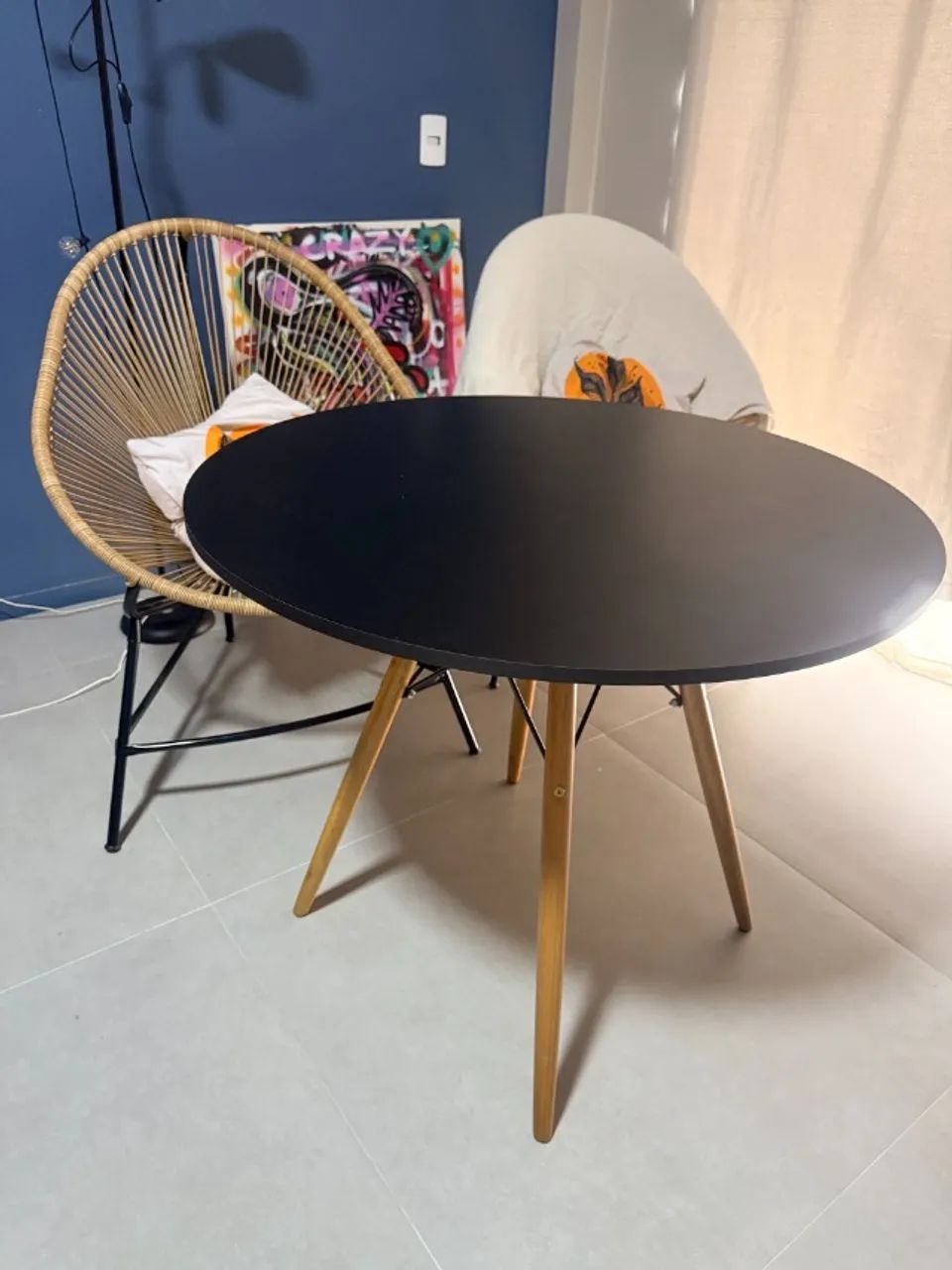 Conjunto mesa redonda + 2 cadeiras Acapulco