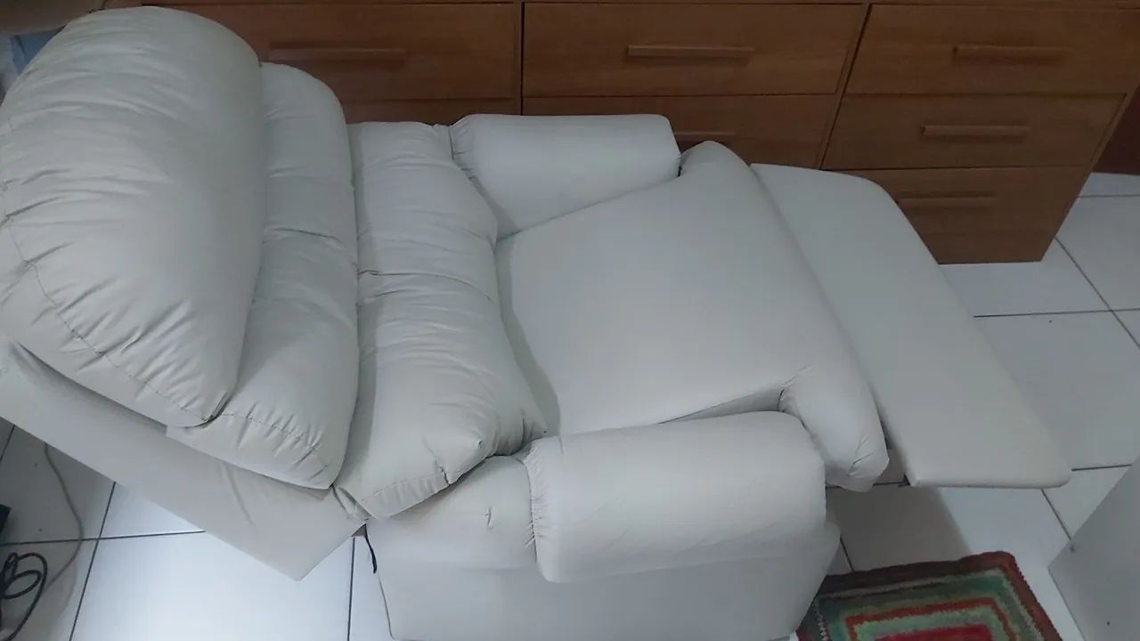 Poltrona reclinável super confortável  - Foto 5