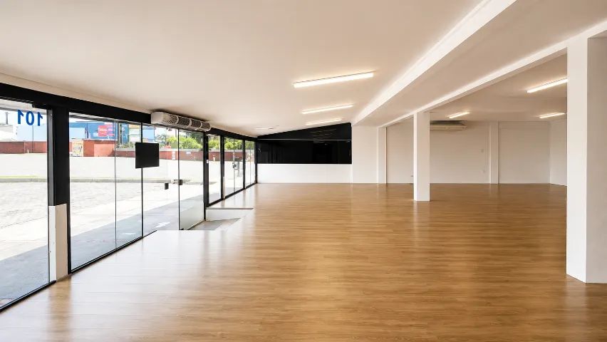 Sala Comercial 176m² no Campeche | Frente Rodovia | Estacionamento - Foto 4