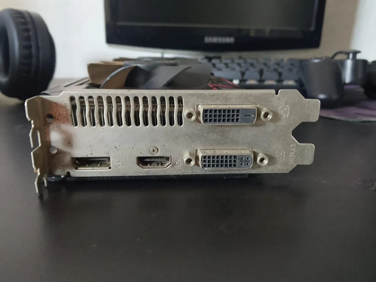 Placa de vídeo AMD R9 380 séries 4gb - Foto 3