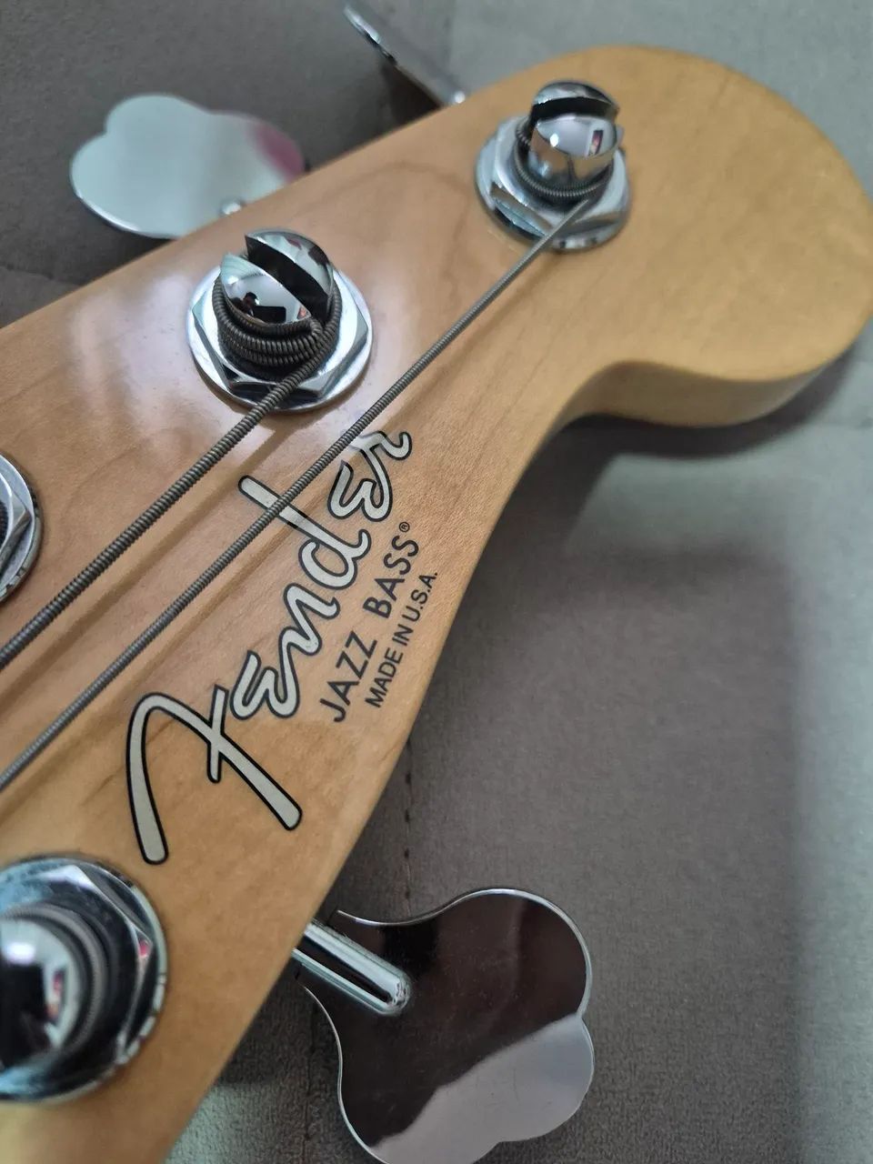 Baixo fender standard 5c  - Foto 4