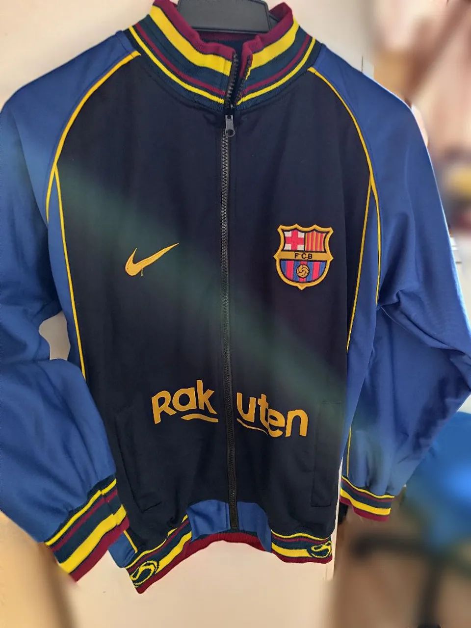 Casaco Barcelona (16 anos) - Foto 2