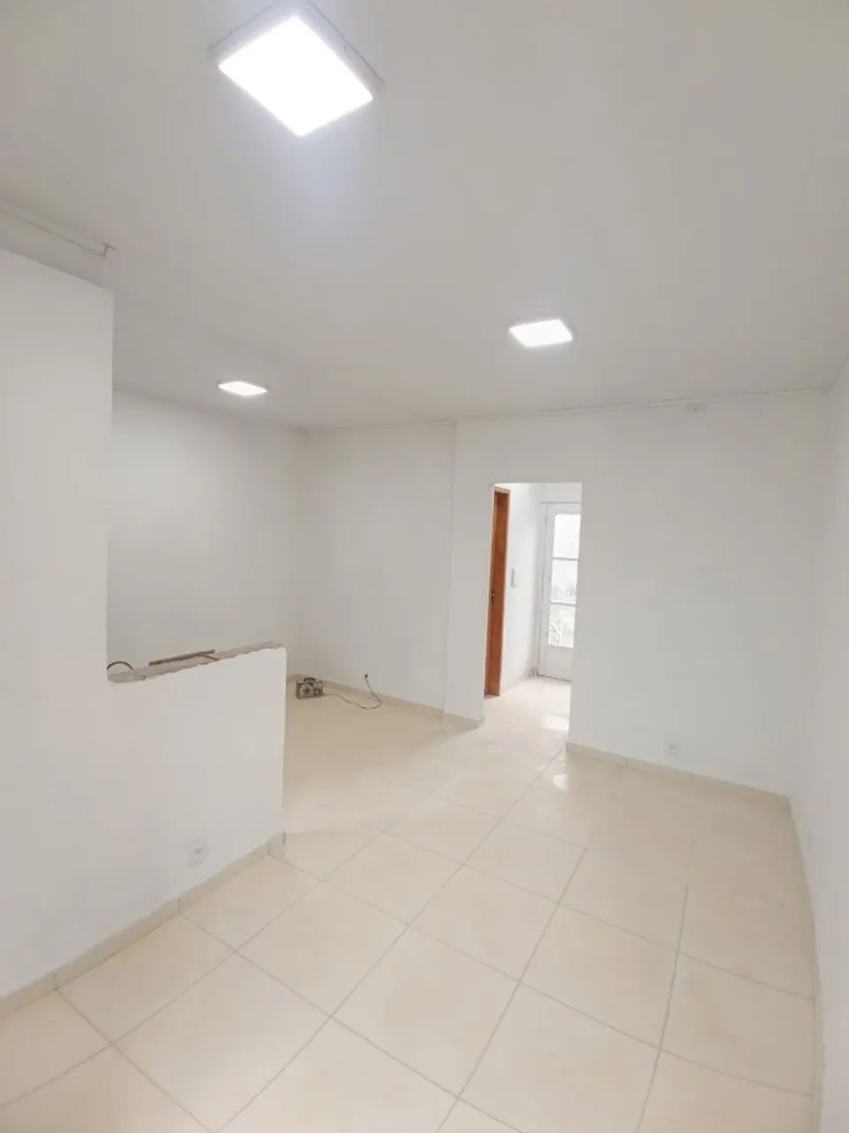 Casa com 2 quartos e espaço para ampliar