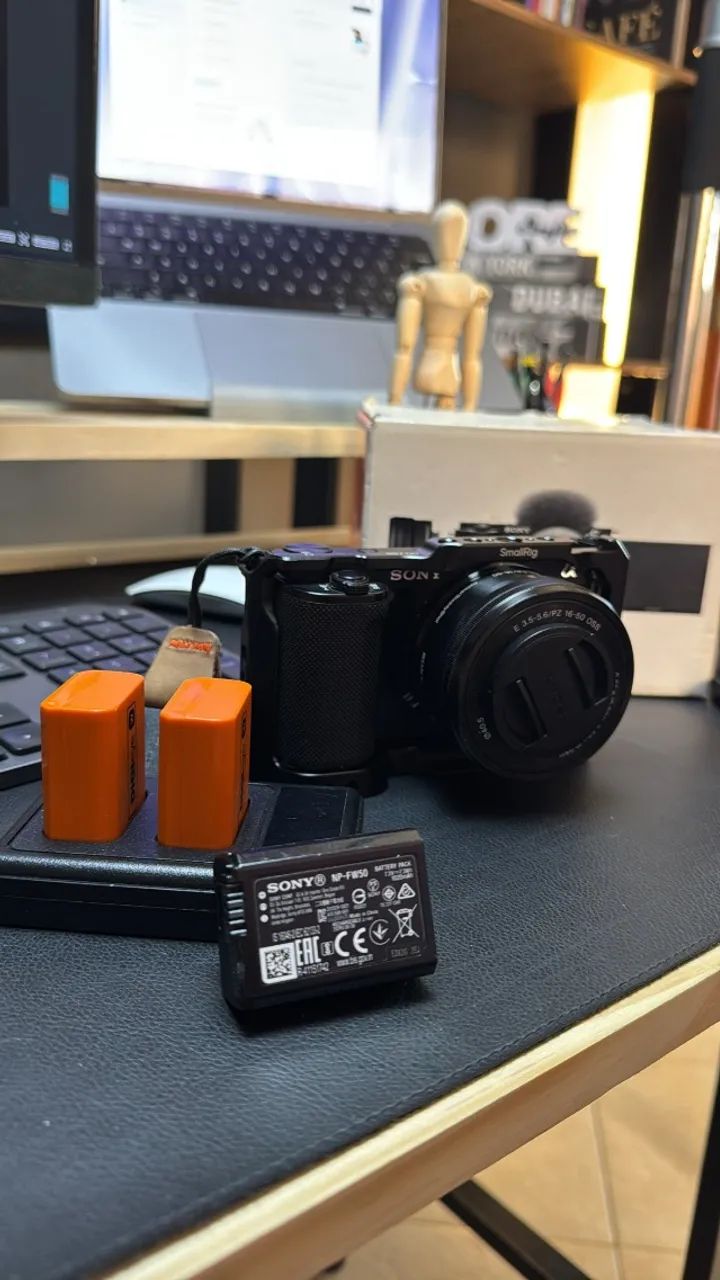 Camera Sony ZV-E10