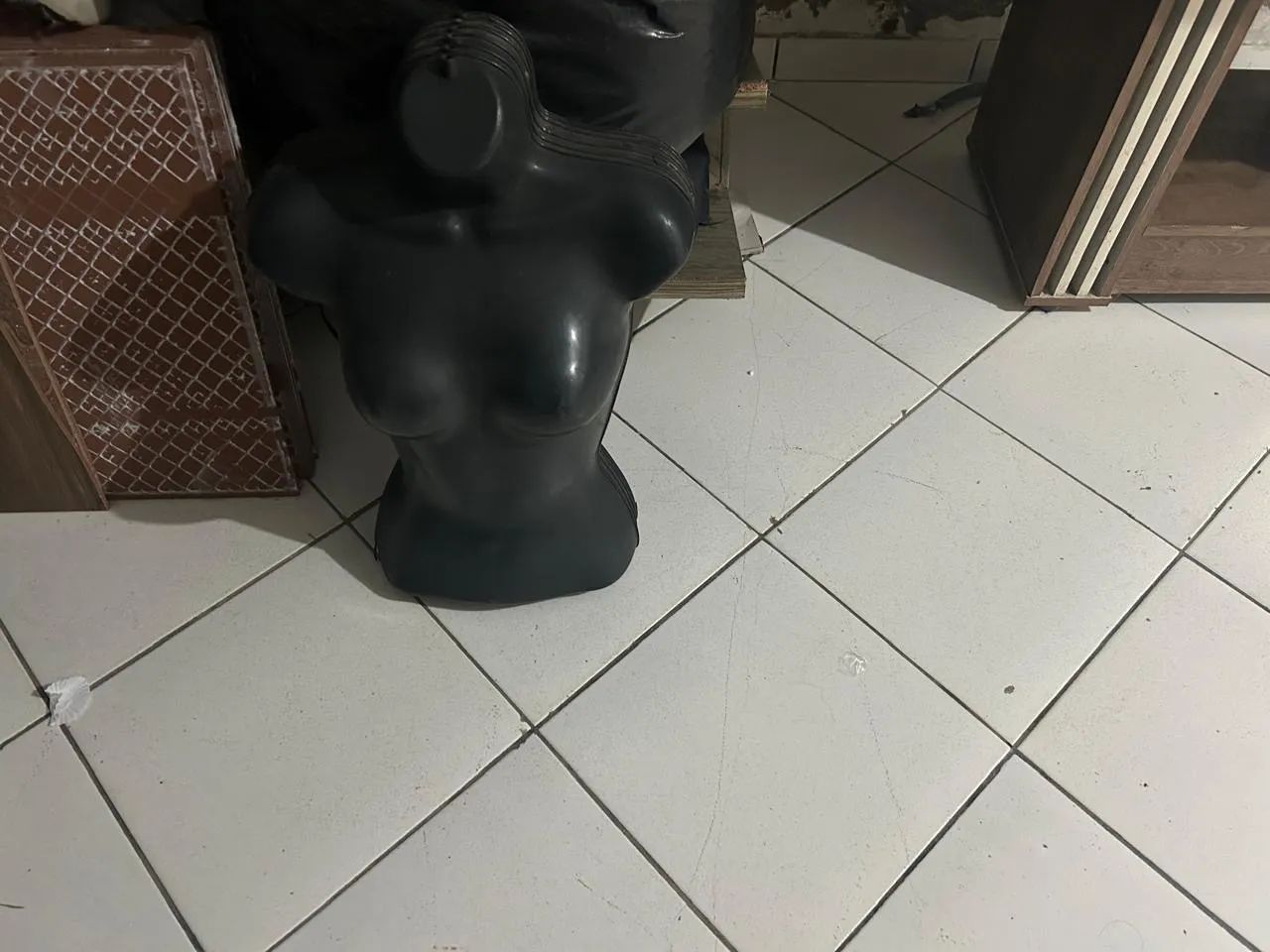 Manequim e Arara balcão Dupla - Foto 3