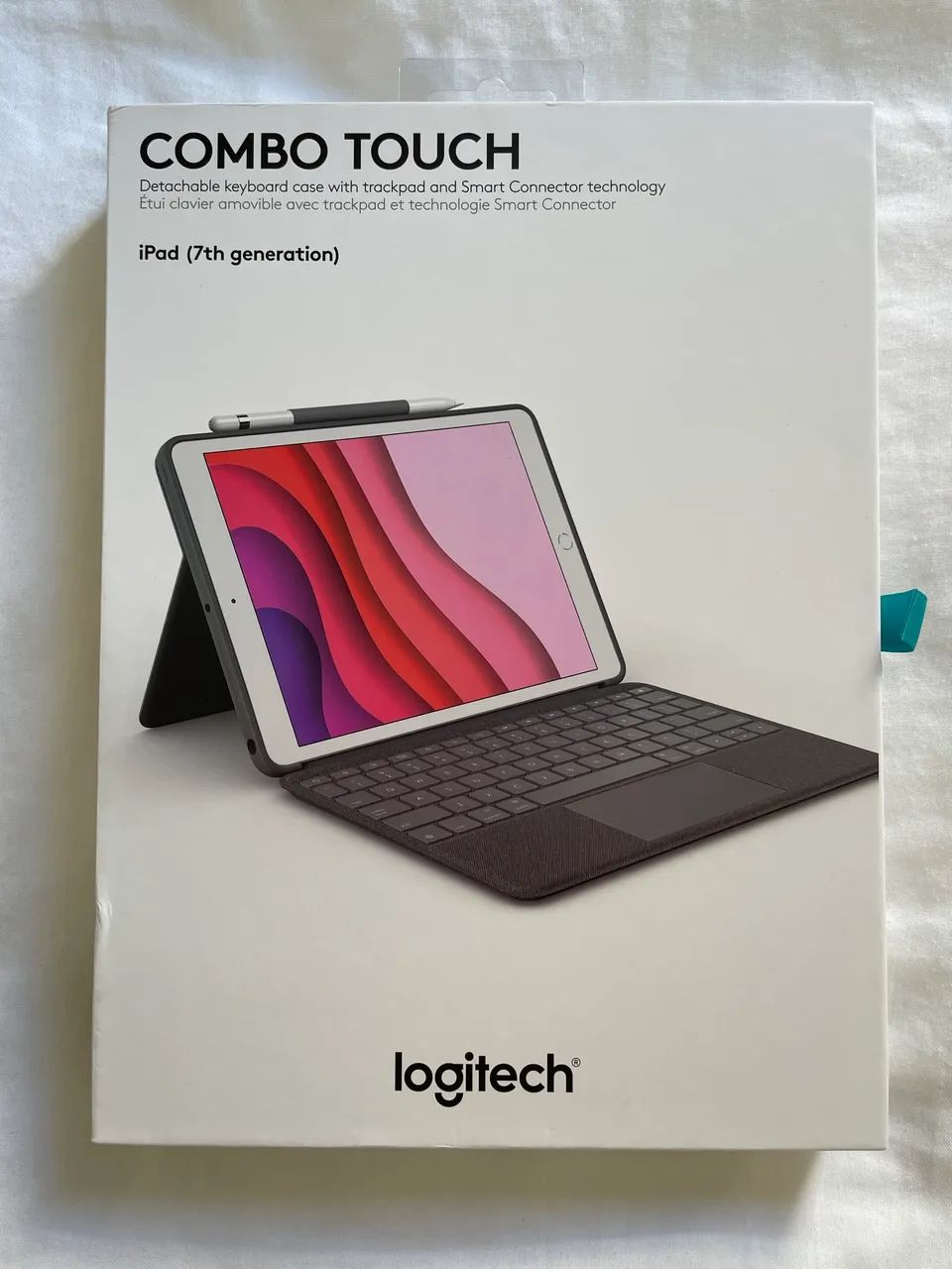 Logitech Capa com teclado e touchpad iPad 7 a 9 - Logitech combo touch - Foto 4