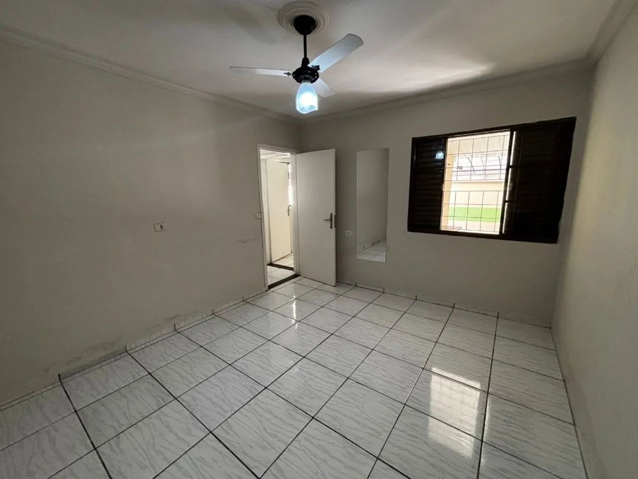 Casa com 2 Quartos e 80m² no Parque Residencial Aeroporto, Maringá/PR - Foto 3