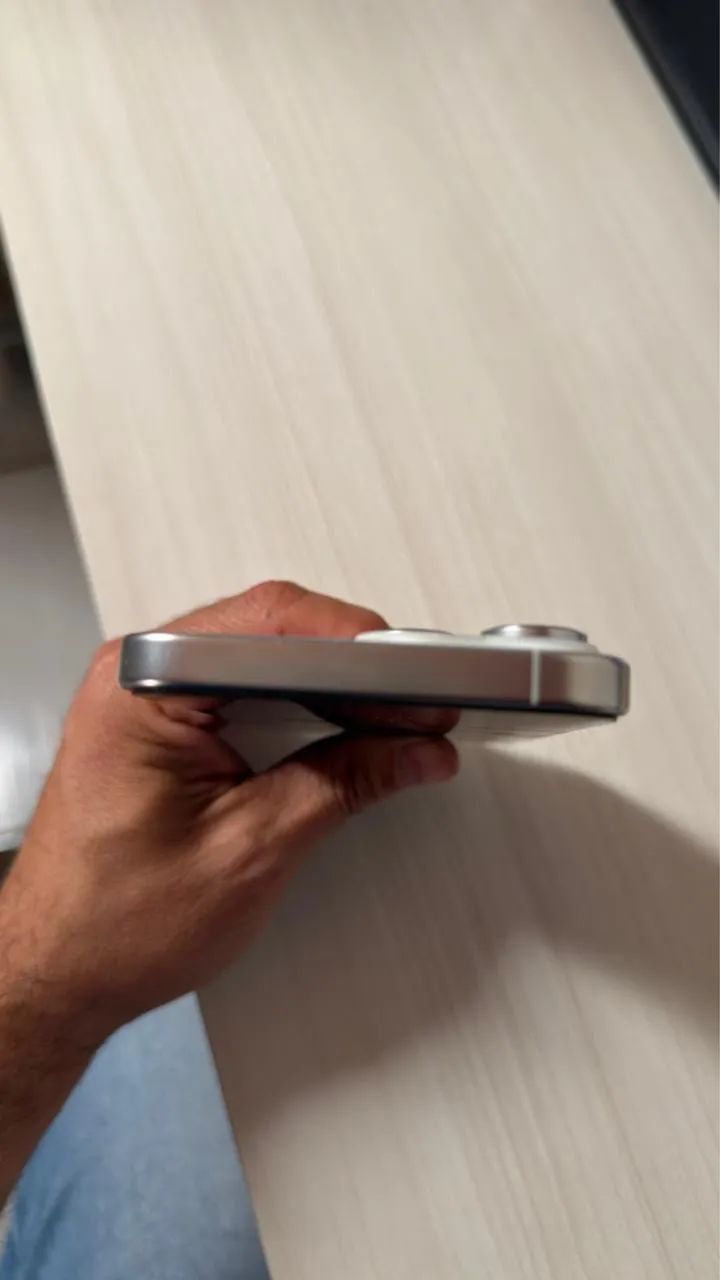 iPhone 16 pro Max  - Foto 3
