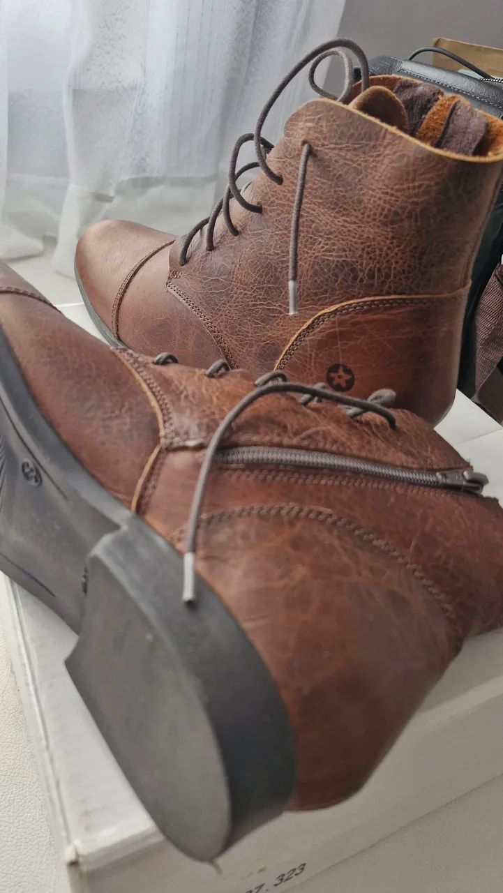 BOTA OXFORD LARANJA LIMA NOVA