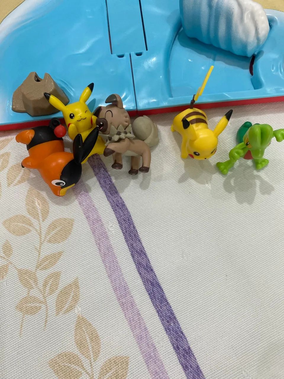  Brinquedo mochila Pokémon novo com 5 bonecos  - Foto 3