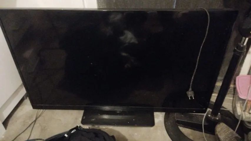 TV Philips LCD 46 Polegadas + Chromecast 