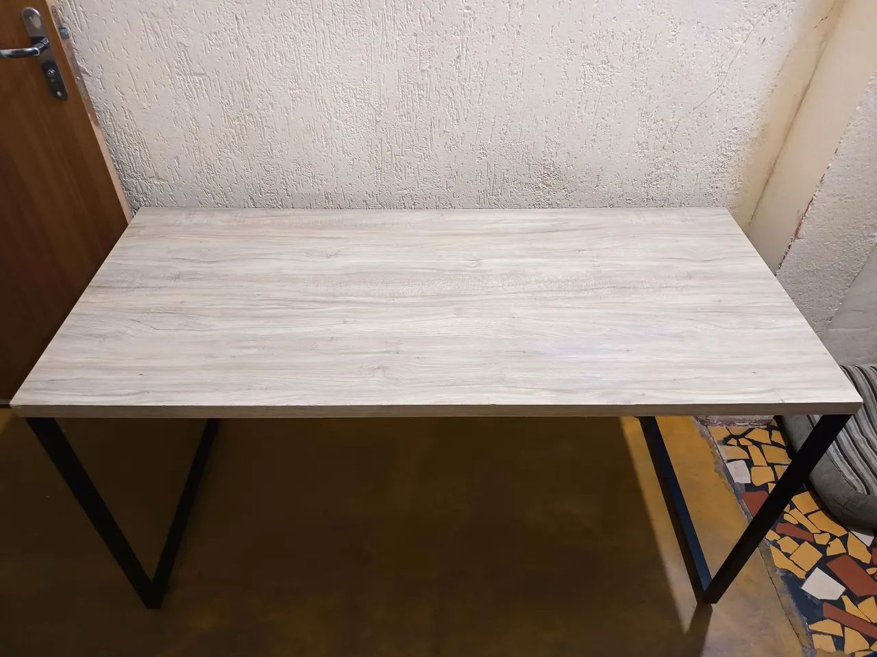 Mesa de Escritório / Computador 135×60 cm - Foto 2