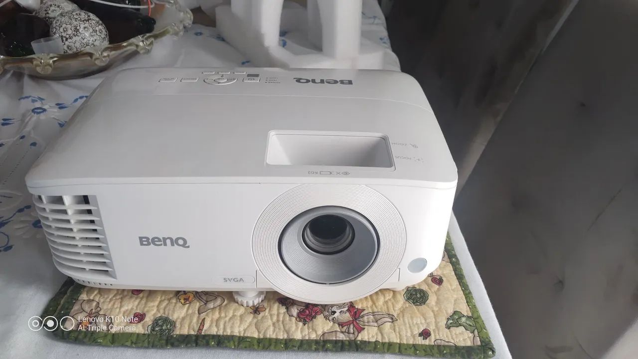 Projetor Benq MS550 na Caixa 