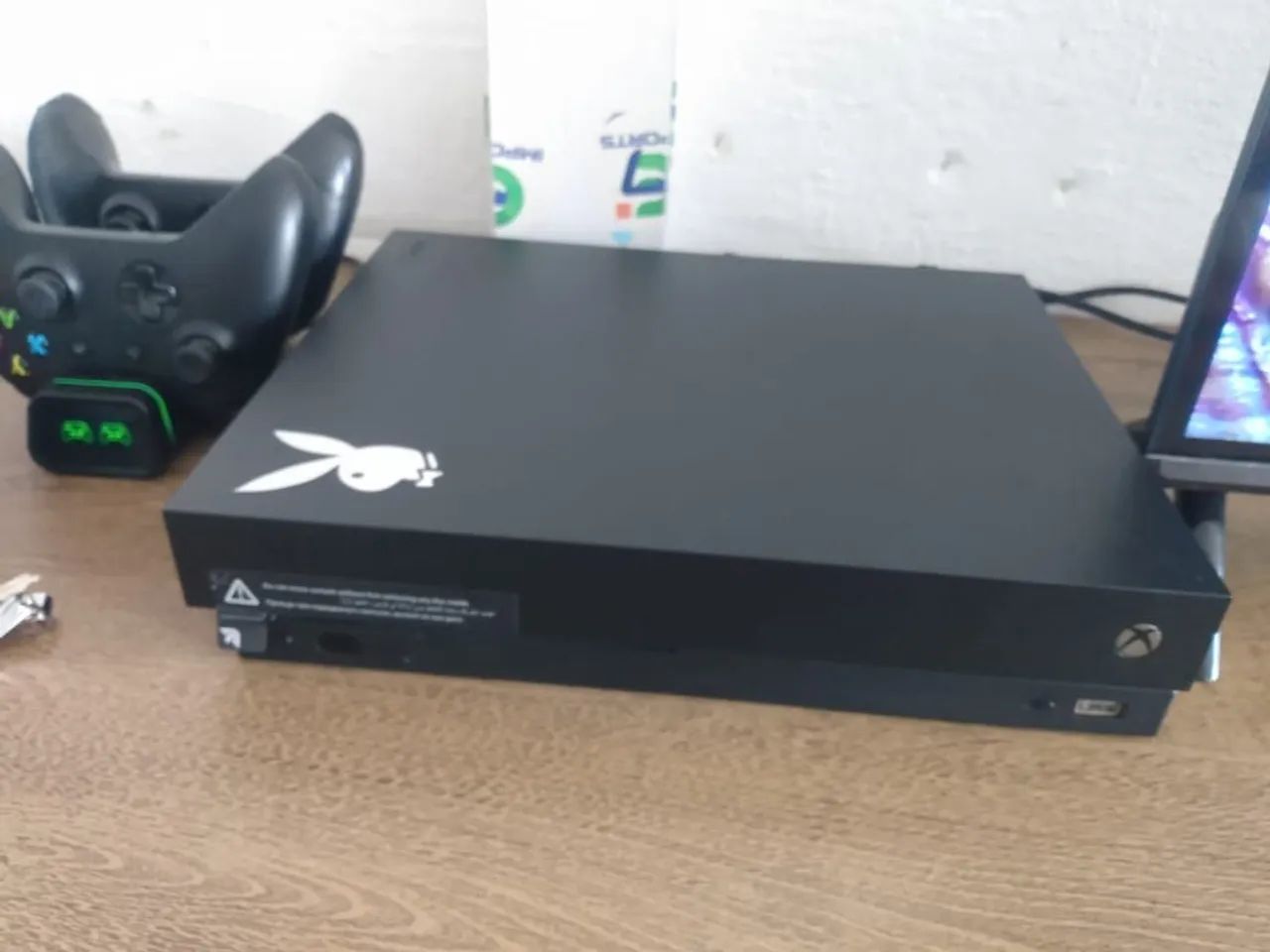 Xbox one x 1tb - Foto 2